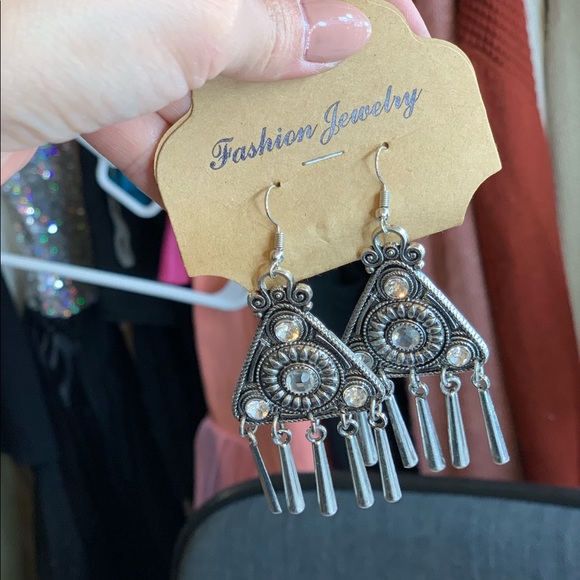 Necklace - Picture 5 of 5